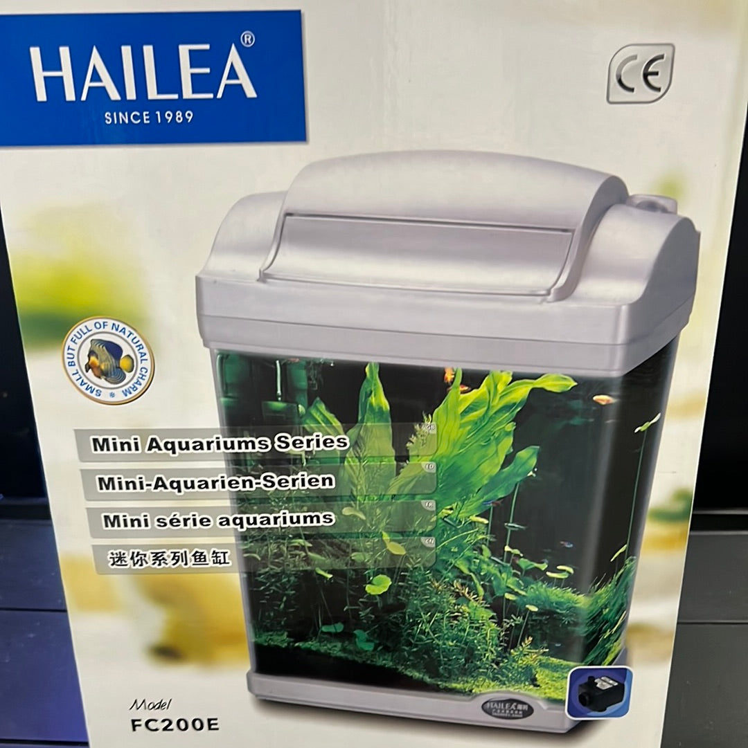 Hailea mini aquarium  4.8l with filter and light